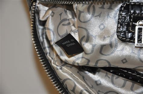 do guess bags have black.made in.china tags inside